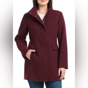 Vince Camuto Women's Faux Wool Coat, Dark Red/Burgundy/Gold NWOT
Size: Large